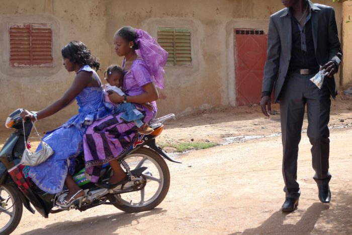 Women in Bamako, Mali - Geraldine/Flickr/CC